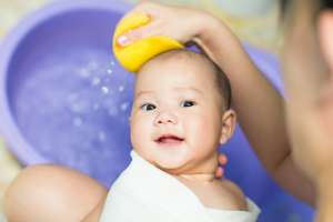 conseils bain bebe - editions de la rose
